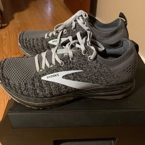 Women’s Brooks Bedlam 3 size 8